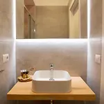 South Hands Luxury 4*