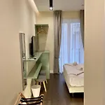 South Hands Luxury 4* Neapel
