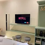 South Hands Luxury 4* Neapel