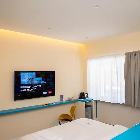 South Hands Luxury Neapol