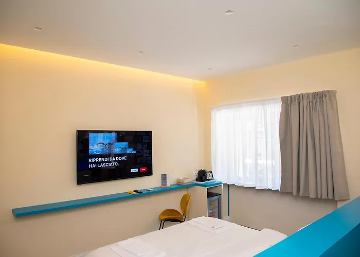 South Hands Luxury Napoli